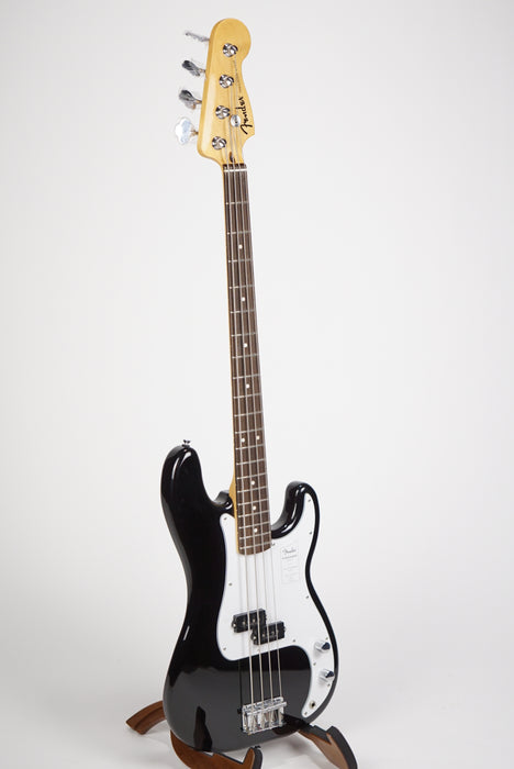 Fender Standard Precision Bass®, Laurel Fingerboard, White Pickguard, Black