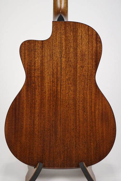 Bourgeois Heirloom Series Country Boy OMS-12/C Cutaway