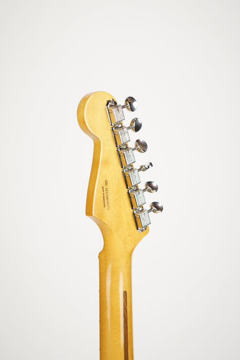 Fender Vintera® III Late '50s Stratocaster®, Maple Fingerboard, 3-Color Sunburst