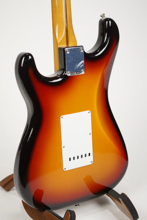 Fender Vintera® III Late '50s Stratocaster®, Maple Fingerboard, 3-Color Sunburst