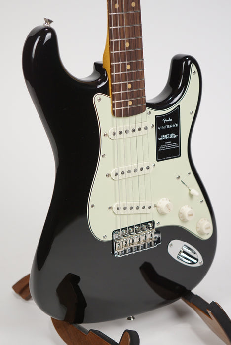 Fender Vintera® III Early '60s Stratocaster®, Rosewood Fingerboard, Black