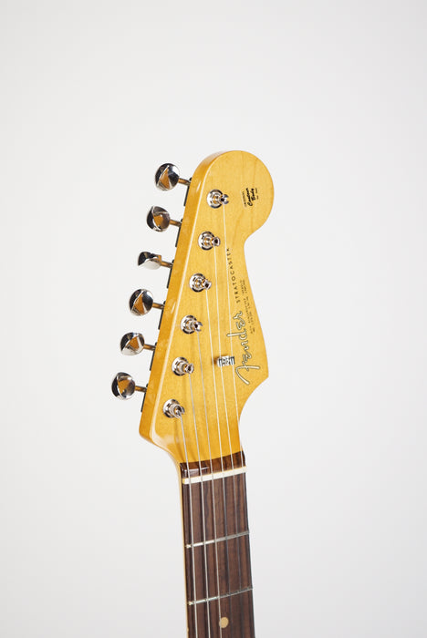 Fender Vintera® III Early '60s Stratocaster®, Rosewood Fingerboard, Black