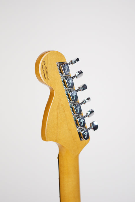 Fender Vintera® III Late '60s Stratocaster®, Rosewood Fingerboard, 3-Color Sunburst