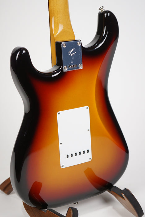 Fender Vintera® III Late '60s Stratocaster®, Rosewood Fingerboard, 3-Color Sunburst