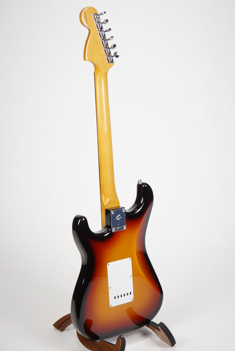 Fender Vintera® III Late '60s Stratocaster®, Rosewood Fingerboard, 3-Color Sunburst