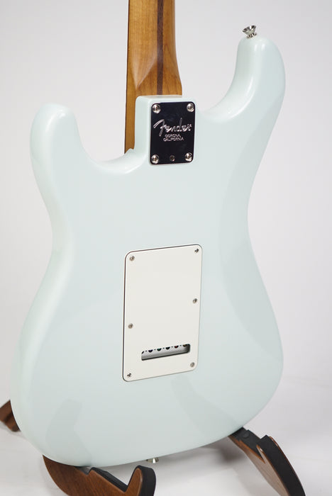 2019 Fender American Professional Stratocaster Sonic Blue Roasted Maple Neck