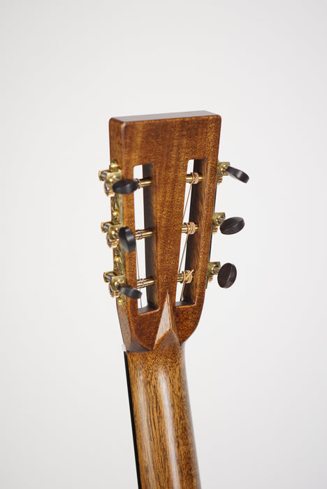 Bourgeois Custom Heirloom Series Country Boy OM