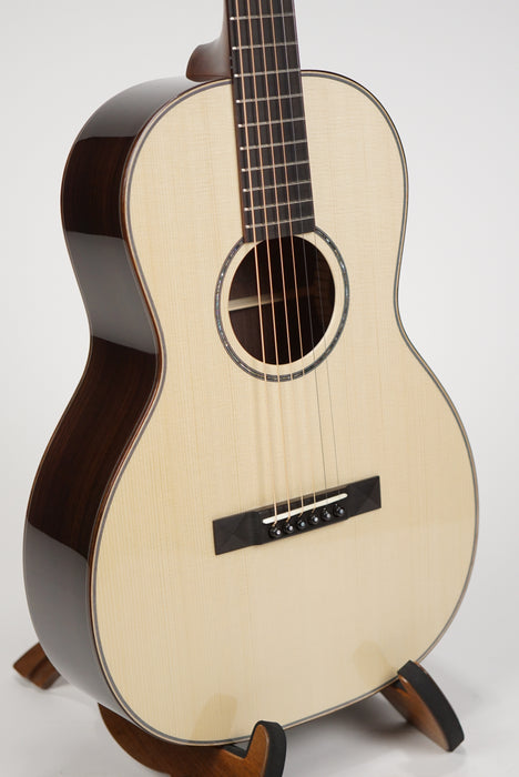 Huss and Dalton 00-SP 12-Fret Custom Slot Head Pyramid Bridge