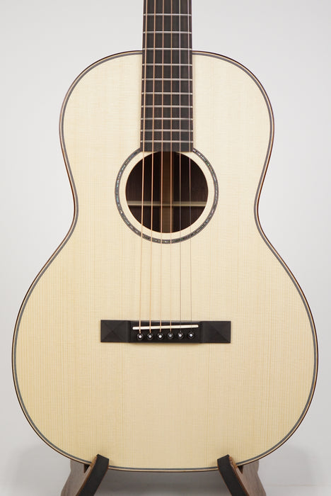 Huss and Dalton 00-SP 12-Fret Custom Slot Head Pyramid Bridge