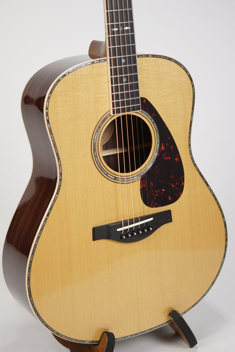 Yamaha LL36R ARE