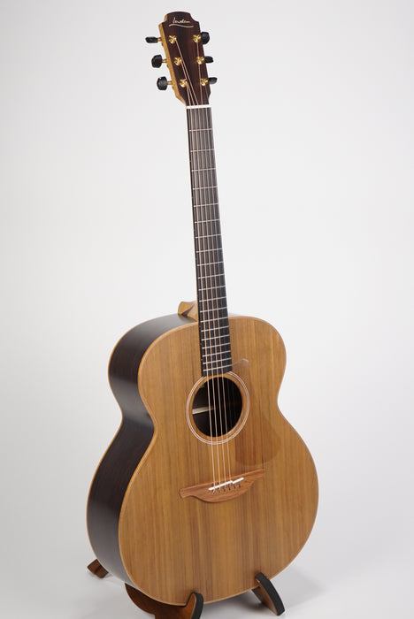 Lowden Original Series O-25