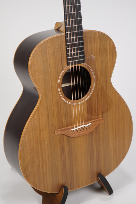Lowden Original Series O-25
