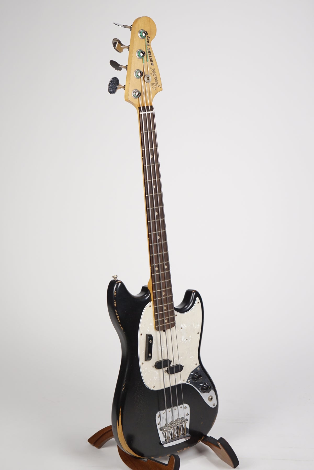 2020 Fender JMJ Road Worn® Mustang® Bass, Black — Northern Lights 