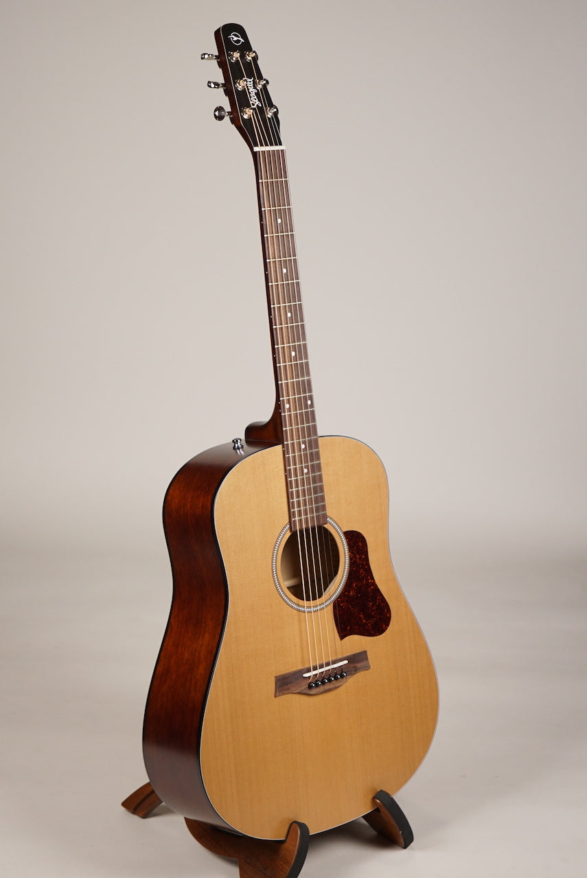 Seagull S6 by Godin - Cedar & Canadian Wild Cherry — Northern