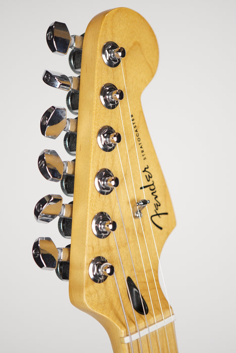 Fender  PLAYER PLUS STRATOCASTER®  Maple Fingerboard, Tequila Sunrise