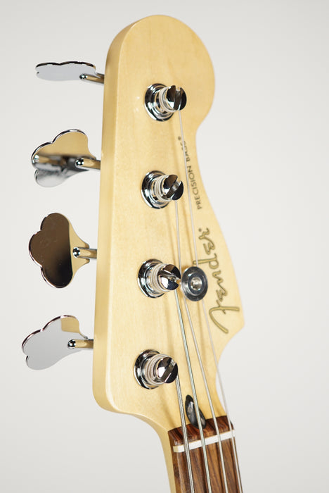 Fender  PLAYER PRECISION BASS® Pau Ferro Fingerboard, 3-Color Sunburst