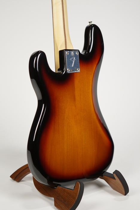 Fender  PLAYER PRECISION BASS® Pau Ferro Fingerboard, 3-Color Sunburst