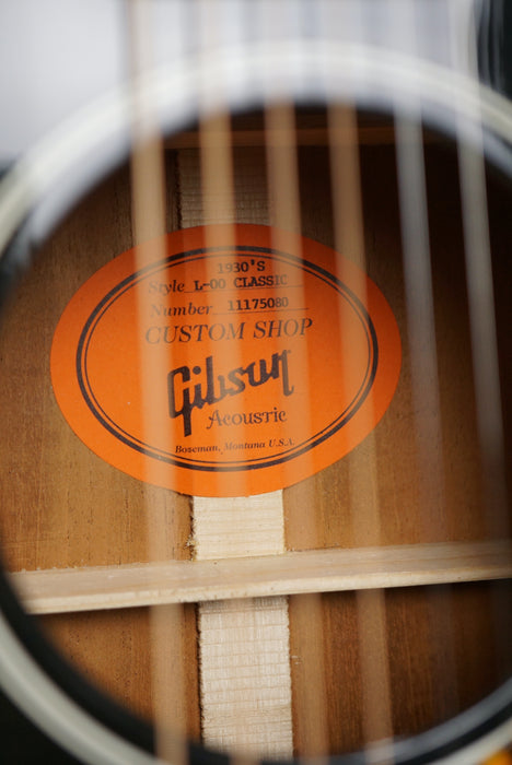 Gibson Custom Shop L-00 Black w/ Tiger Stripe Guard