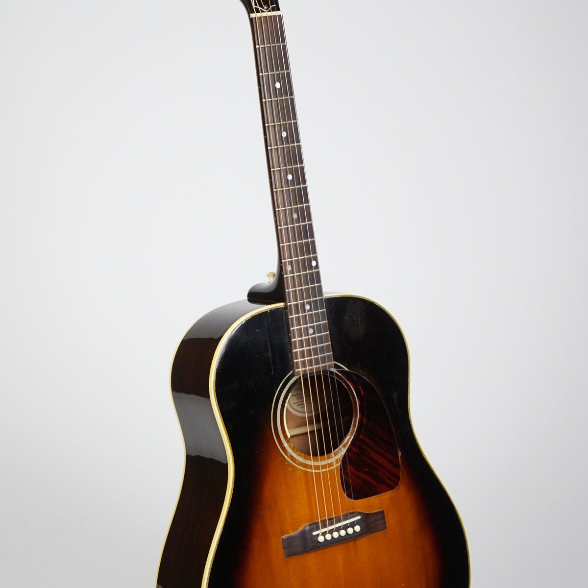 2007年製のGibson J-45 カスタム／L.R.Baggsピックアップ 1990 Gibson J-45 w/ LR Baggs Anthem Pickup — Northern Lights Music