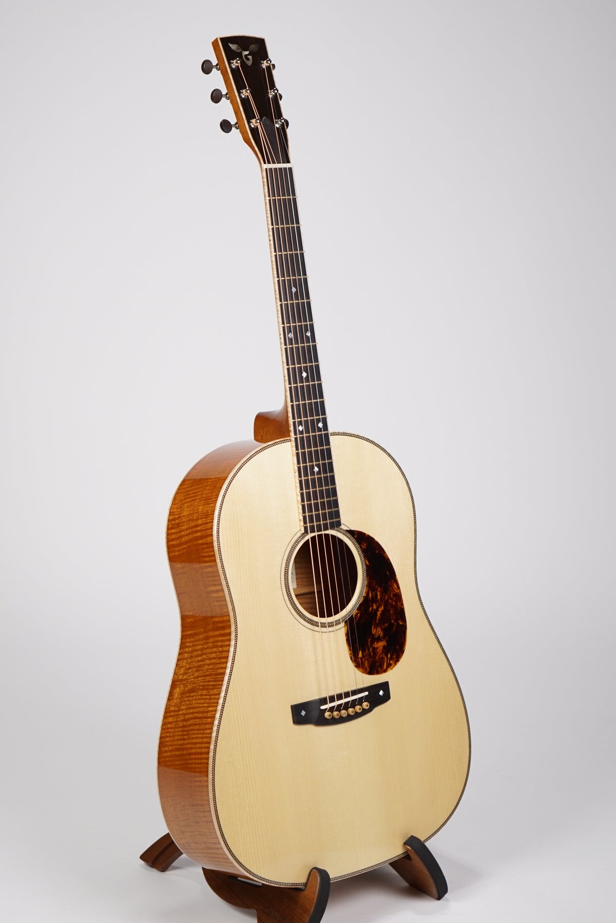 2018 Goodall TmhLD 12-Fret Slope-Shoulder Dreadnought — Northern Lights ...