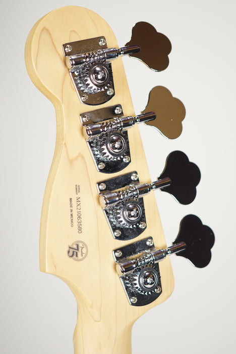 2021 Fender PLAYER PRECISION BASS® Maple Fingerboard, Black