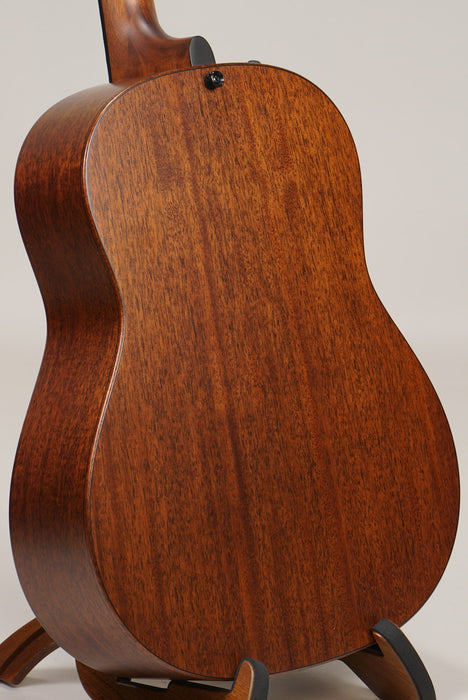 Taylor 517e WHB Builder's Edition Wild Honey Burst Tropical Mahogany and Torrefied Spruce