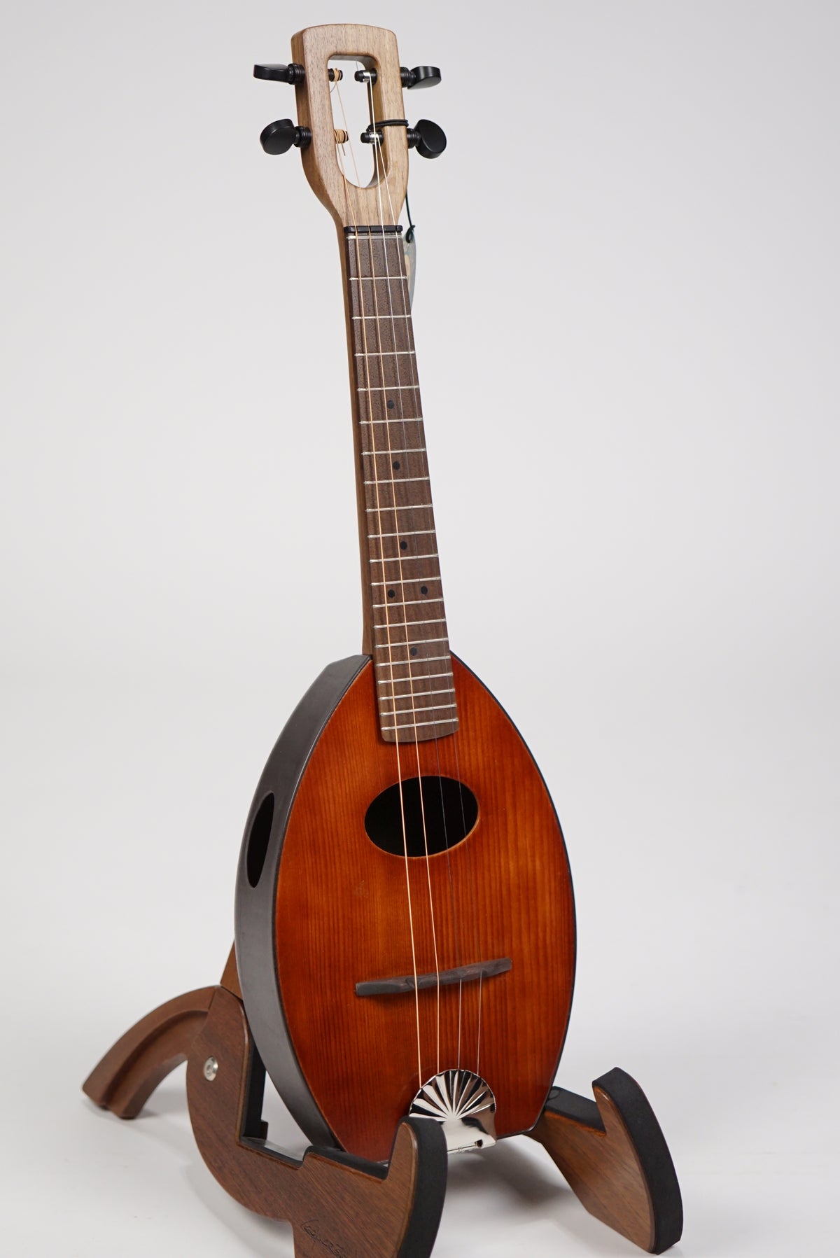 2021 Magic Fluke Mandolin Flea M60 Spruce, Chestnut — Northern Lights Music