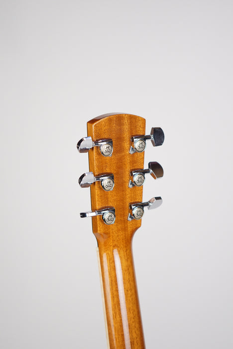 2016 Larrivée LSV-11 Fingerstyle Guitar